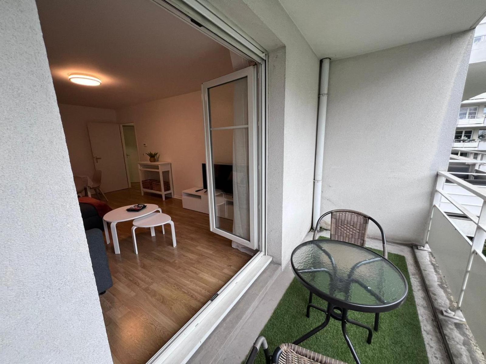 T3, Stade De France, Paris Et Parking Saint-Denis  Luaran gambar